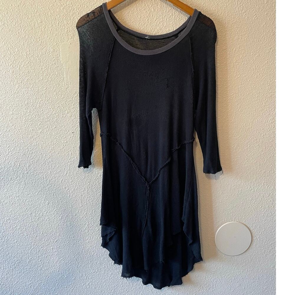 Free People Black Knit Handkerchief Hem Crew Neck 3/4 Sleeve Tee Size XS